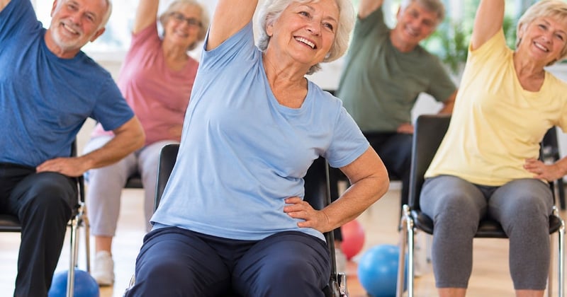 Activités plein air en camping pour seniors : le guide pour rester actif